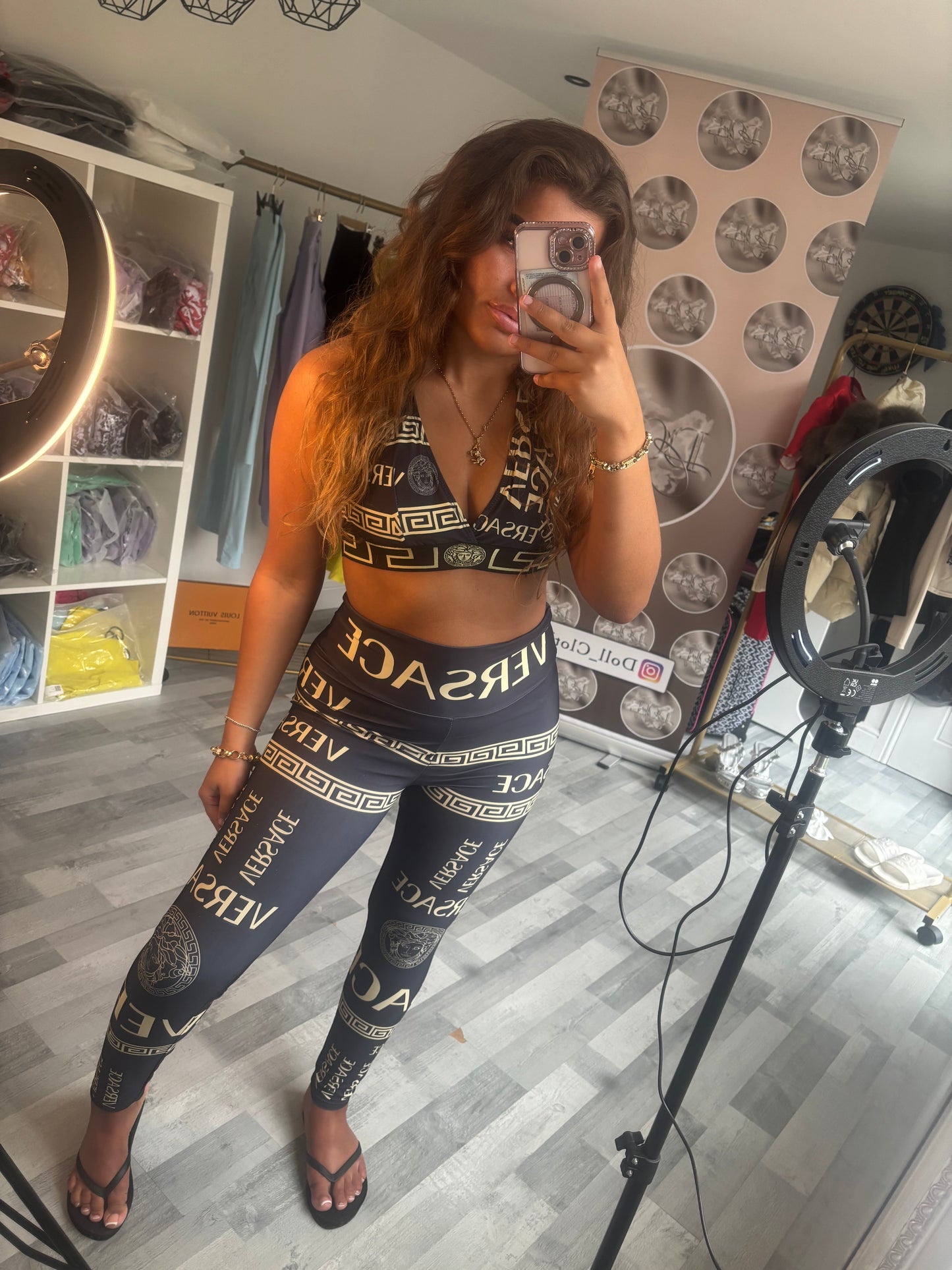 V cropped set