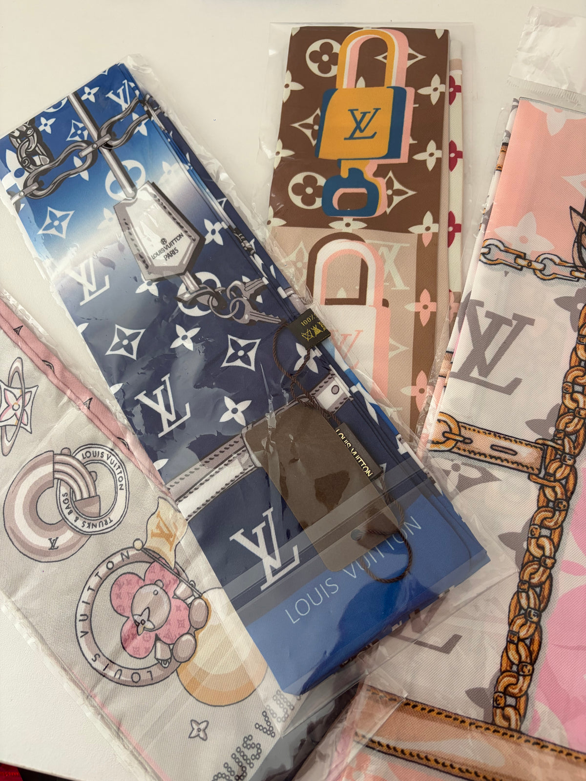 Bag ties