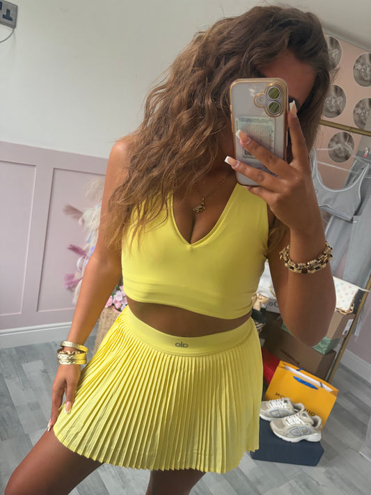 A skirt n top